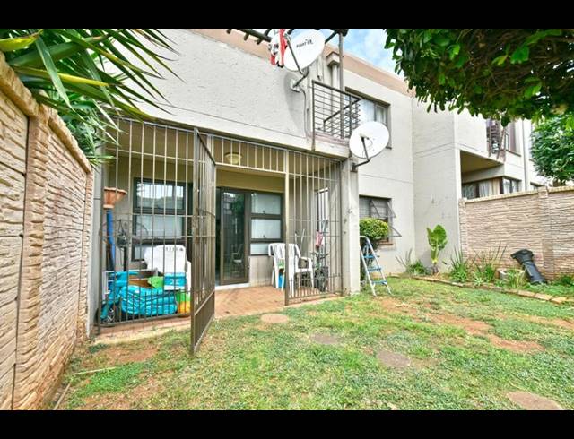 2 BEDROOM APARTMENT FOR SALE IN GLENVISTA